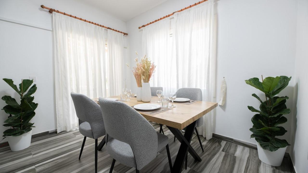 Beautiful Apartment In Harbour Paphos, Central & Close To Beach Kültér fotó