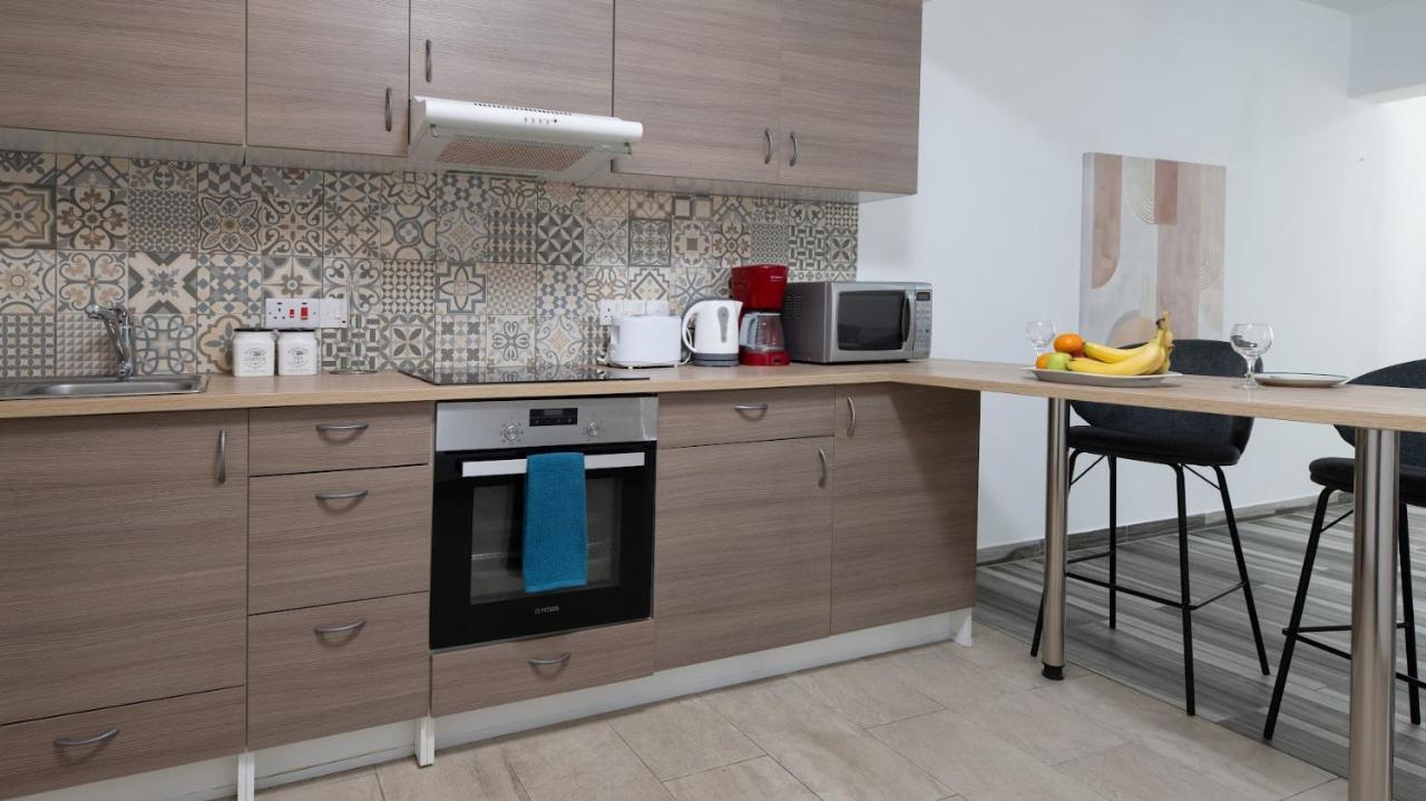 Beautiful Apartment In Harbour Paphos, Central & Close To Beach Kültér fotó
